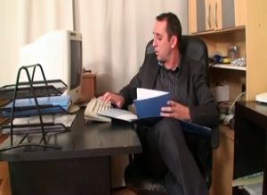 Двойное проникновение в офисную сотрудницу